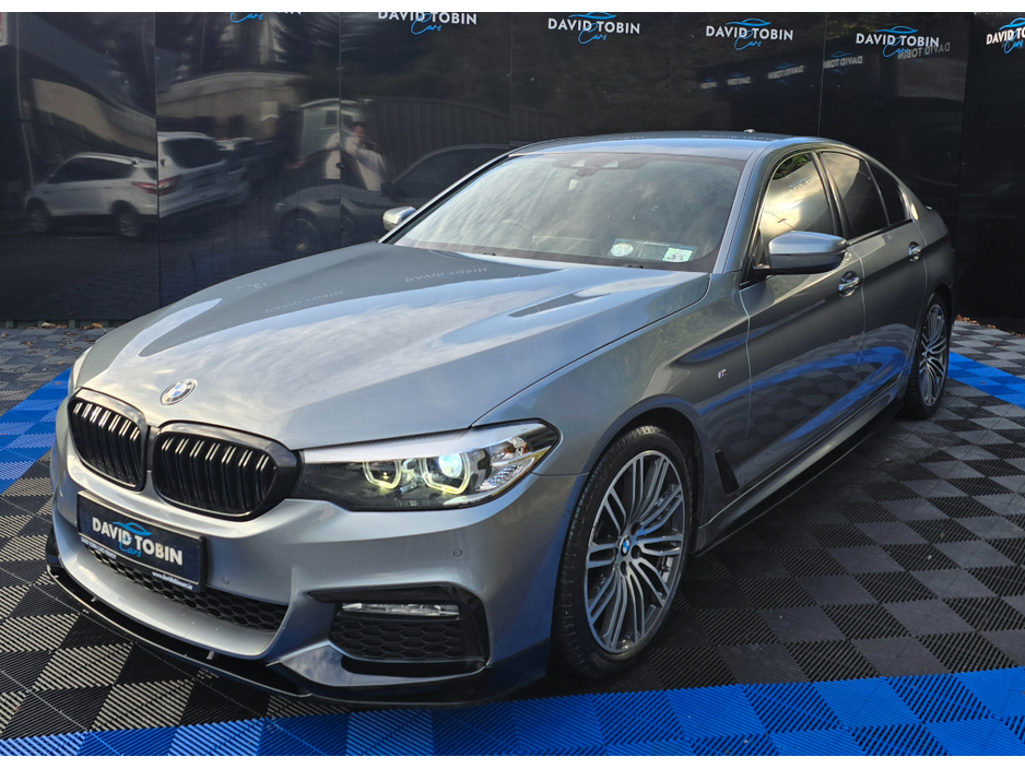 2017 BMW 5 Series - image 17