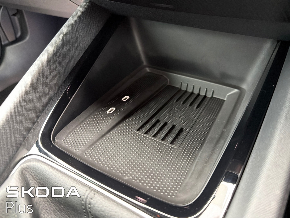 2025 Skoda Octavia - image 18