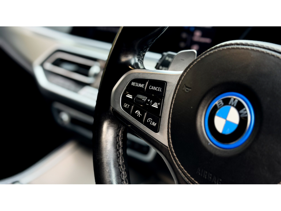 2021 BMW X5 - image 12