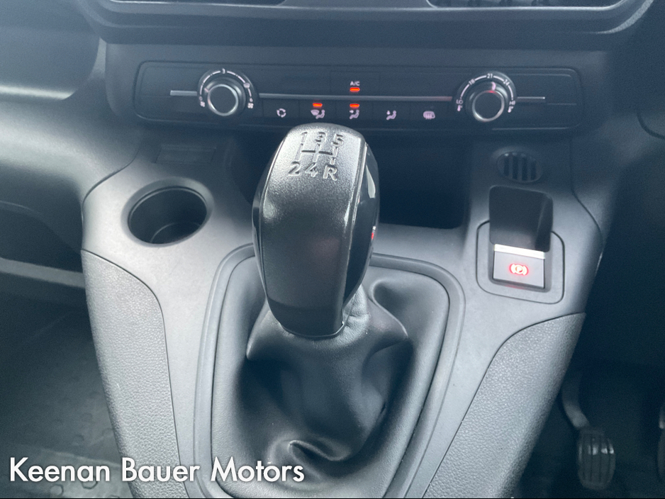 2020 Citroen Berlingo - image 15