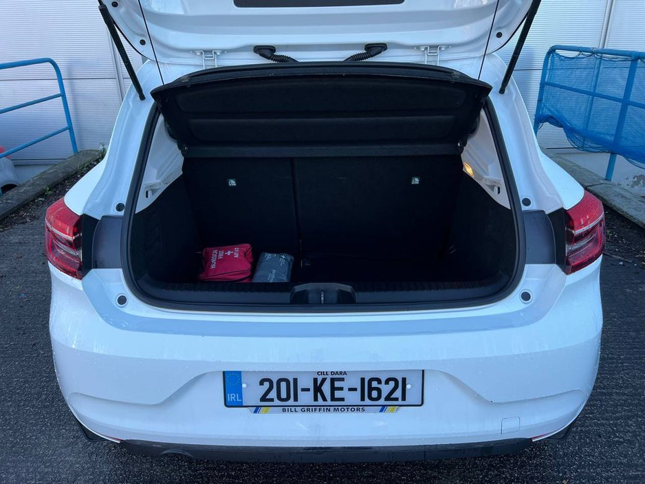 2020 Renault Clio DYNAMIQUE 1.0 TCE // NEW 2 YEAR NCT // AIR CONDITIONING // 16" ALLOYS €11,950