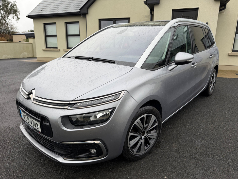 2019 Citroen C4 SpaceTourer - image 2