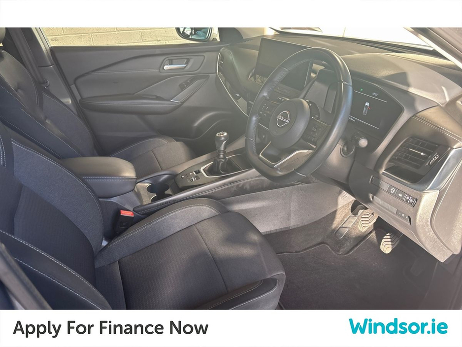 2023 Nissan Qashqai 1.3 PET MILD HYBRID SV PREMIUM €29,995