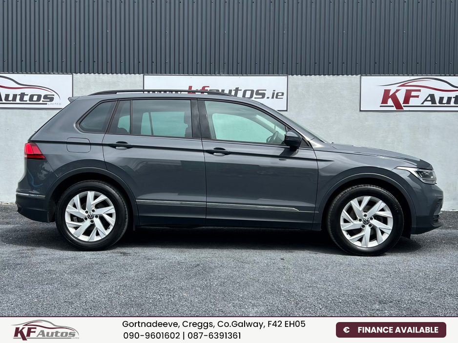 2022 Volkswagen Tiguan Life 2.0TDI 150bhp 6 Speed Manual 5dr - 221 Reg €30,995