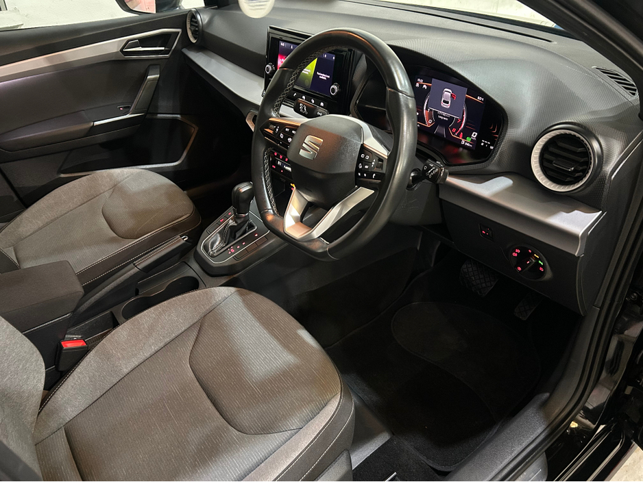 2023 SEAT Ibiza - image 10