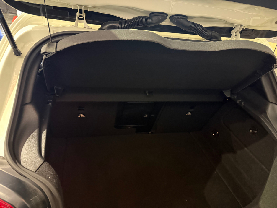 2019 Toyota Vitz DAA-NHP130 5DR AUTO €12,999