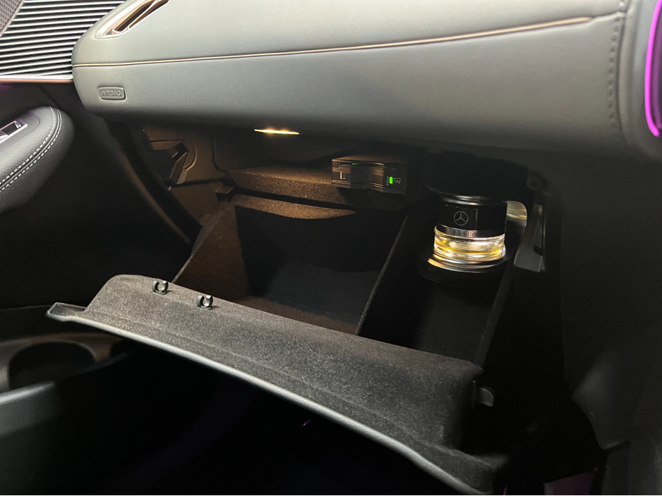 2020 Mercedes-Benz EQC - image 23