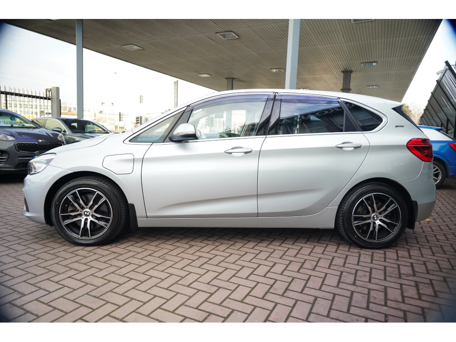 2016 BMW 2 Series Active Tourer - image 7