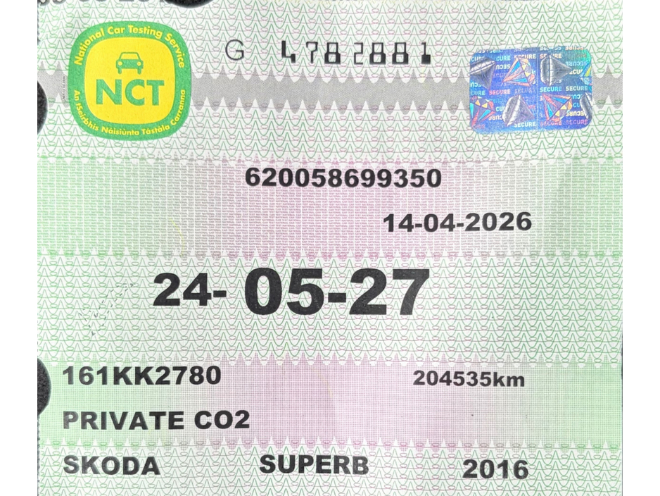 2016 Skoda Superb - image 10