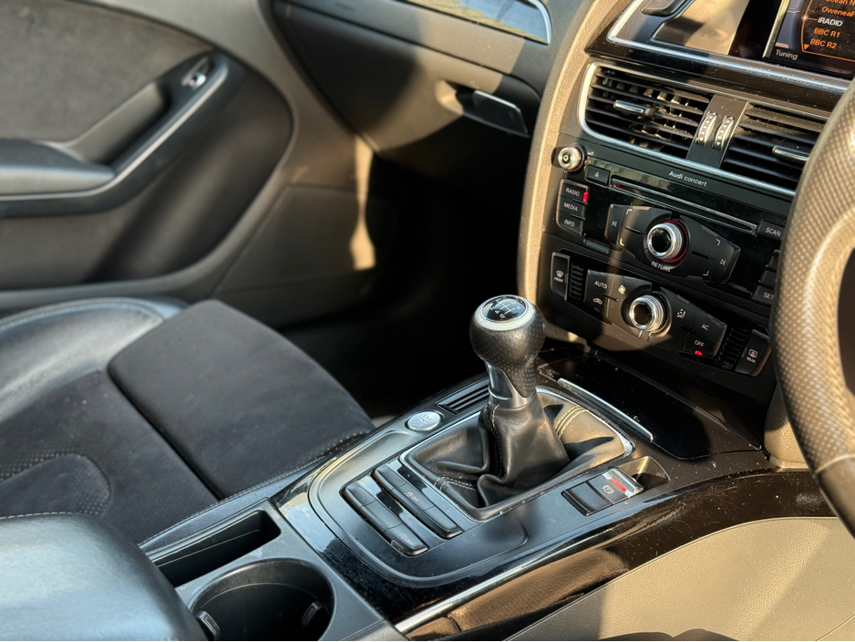 2014 Audi A4 - image 6