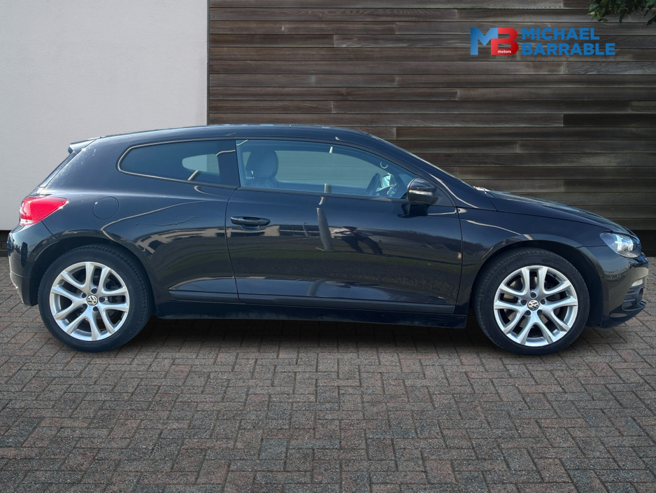 2013 Volkswagen Scirocco - image 4