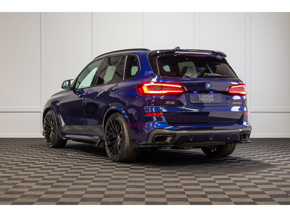 2023 BMW X5 - image 4