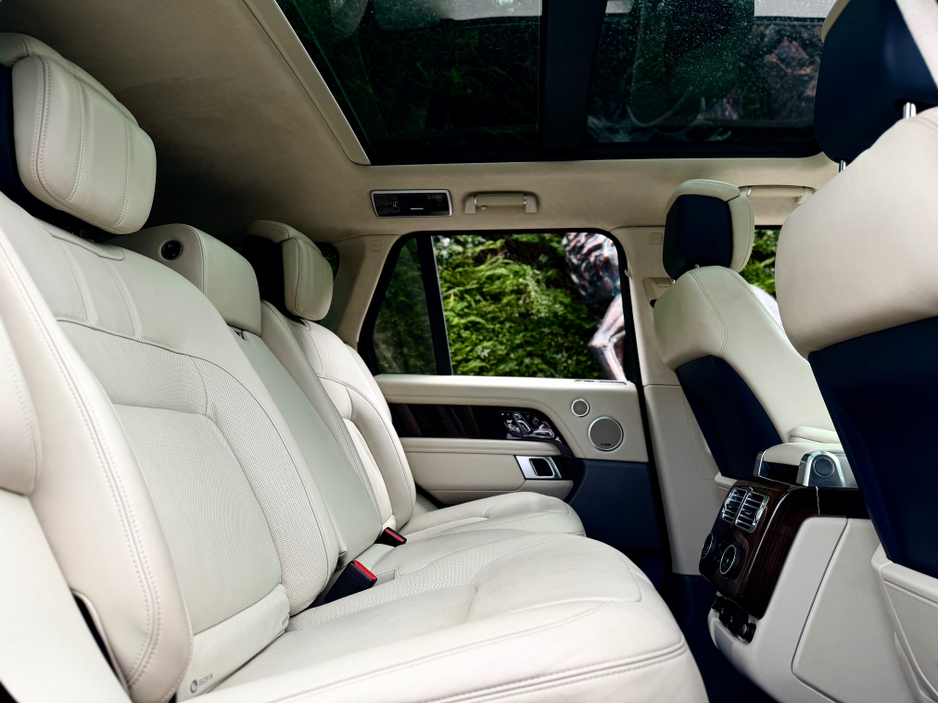 2020 Land Rover Range Rover 2.0 P400E AUTOBIOG €57,950