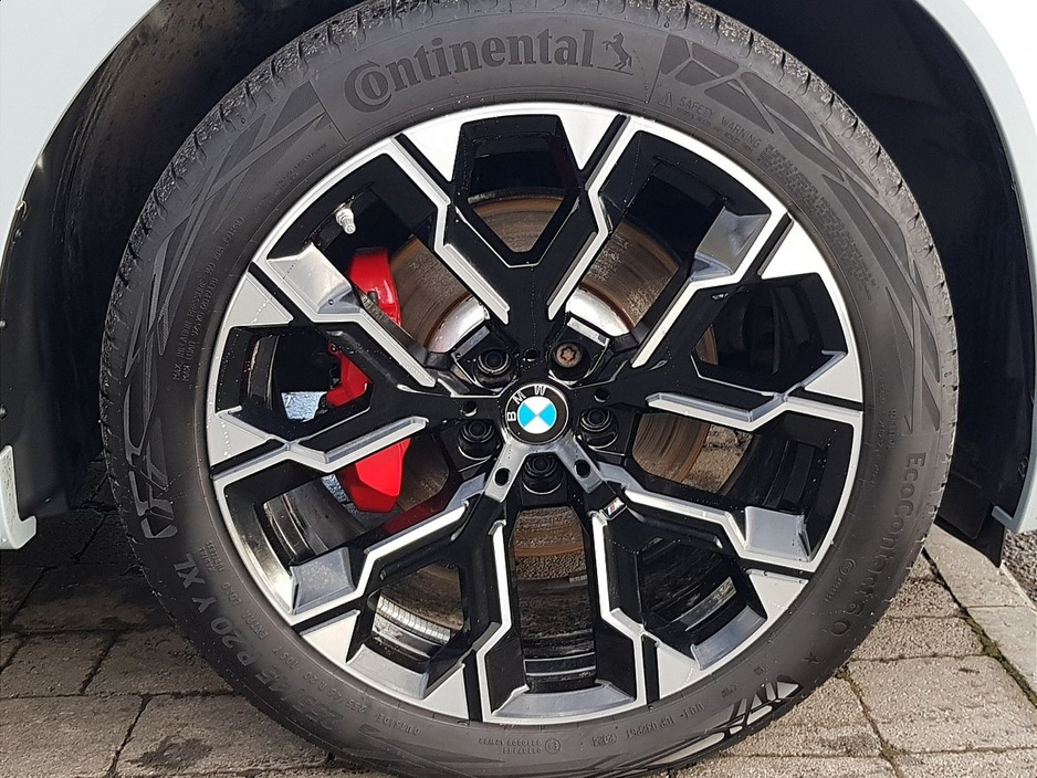 2025 BMW X3 - image 12