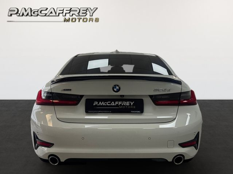 2019 BMW 3 Series - image 6