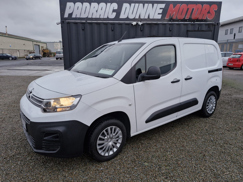 2022 Citroen Berlingo ENT BLUEHDI 100 MWB 6 650KG MY50 €13,450