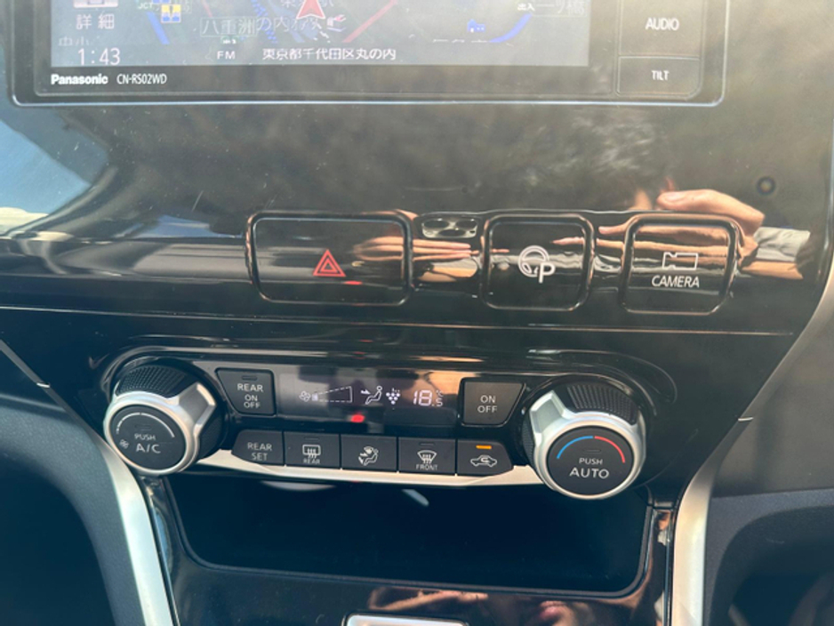 2016 Nissan Serena 2.0 Petrol Hybrid Automatic Low mileage 8 Seater  (3798) €20,995