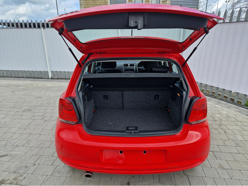 2012 Volkswagen Polo - image 10