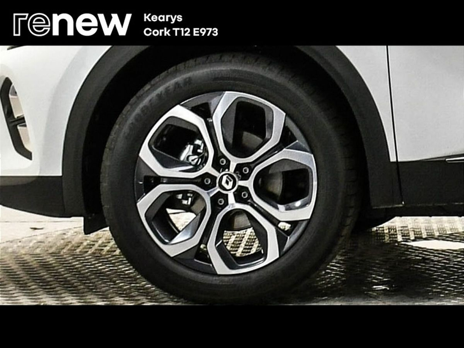 2024 Renault Captur - image 9