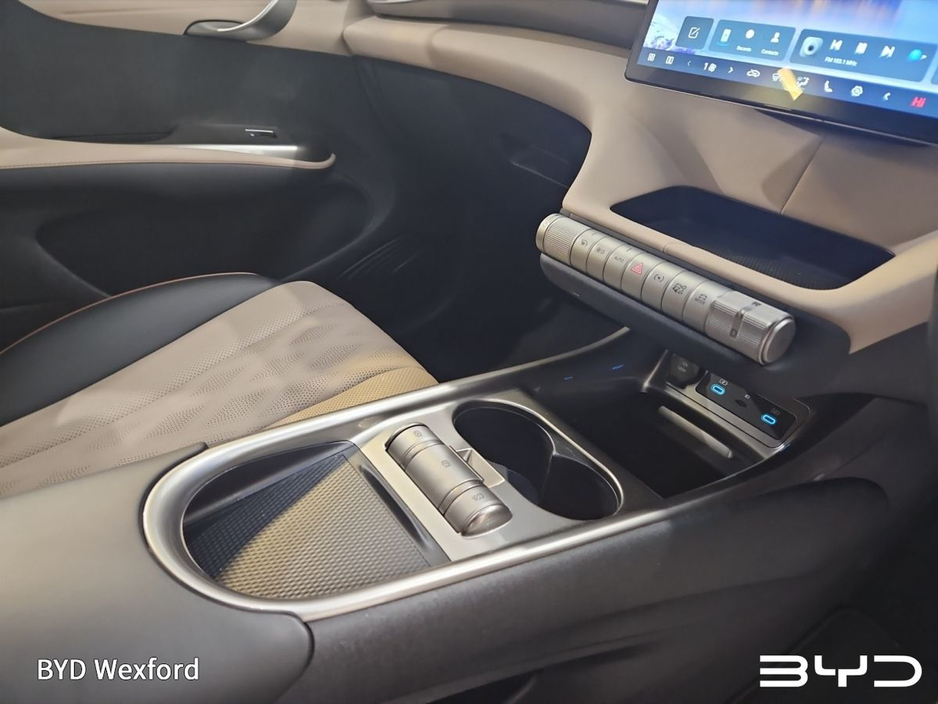 2024 BYD Dolphin - image 26