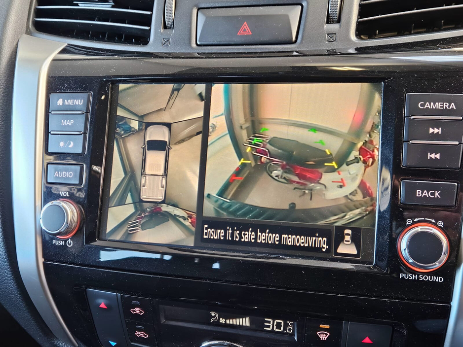 2019 Nissan Navara - image 14