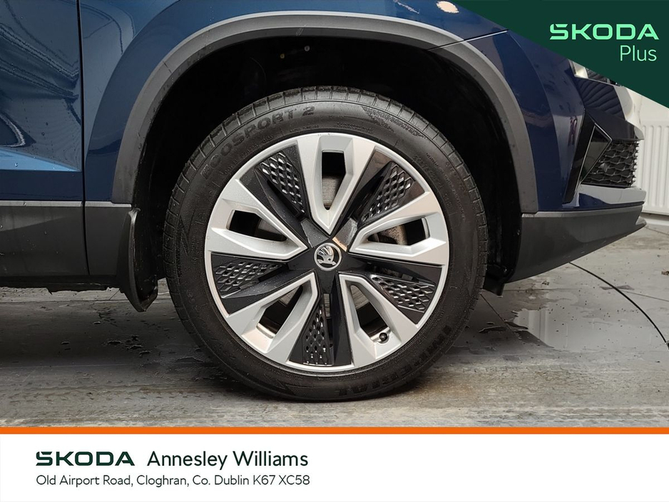 2023 Skoda Karoq - image 8