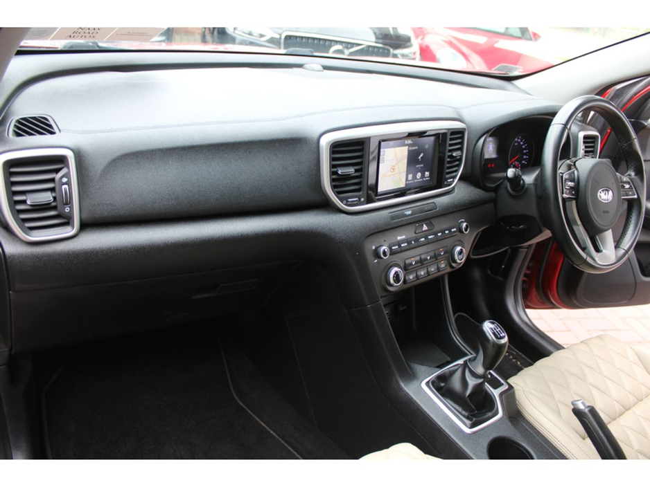 2021 Kia Sportage - image 21