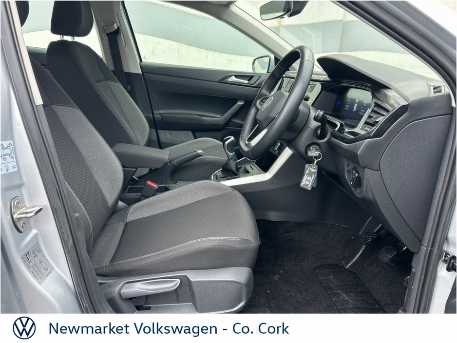 2024 Volkswagen Polo - image 9