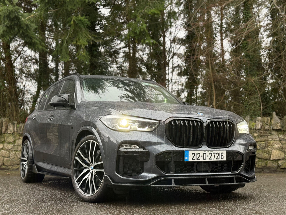 2021 BMW X5 - image 6