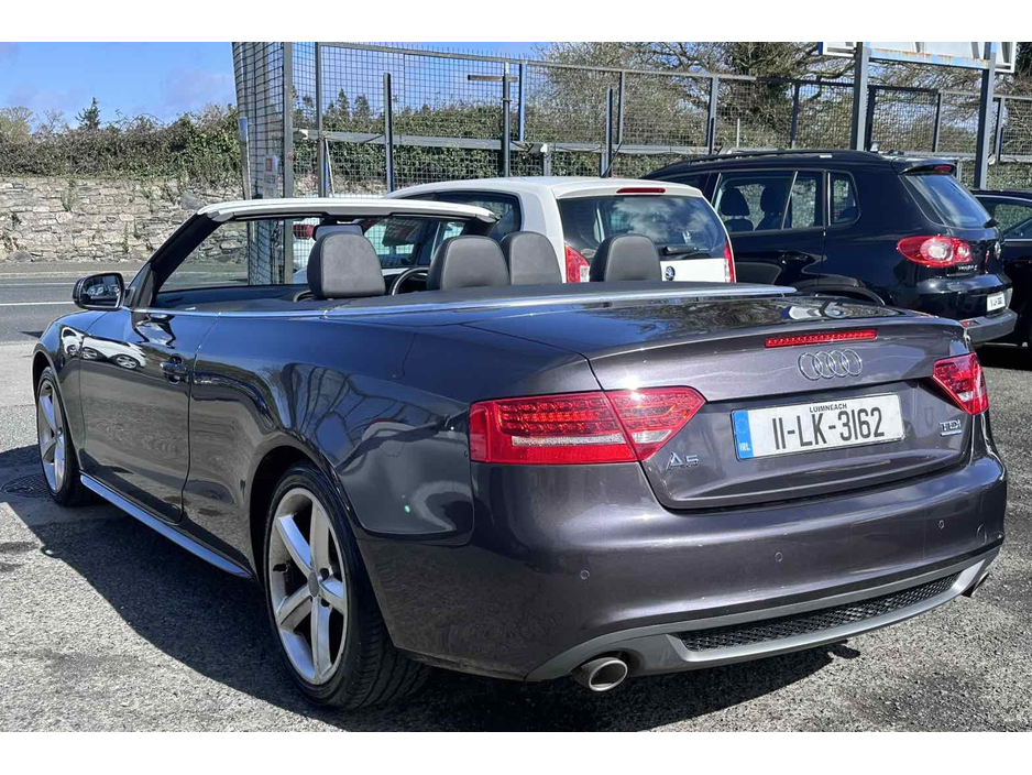 2011 Audi A5 - image 3