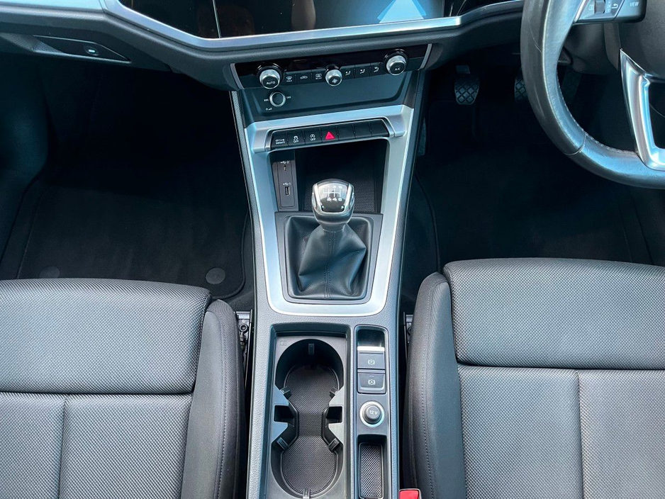 2019 Audi Q3 35 TFSI 150HP SE €24,995