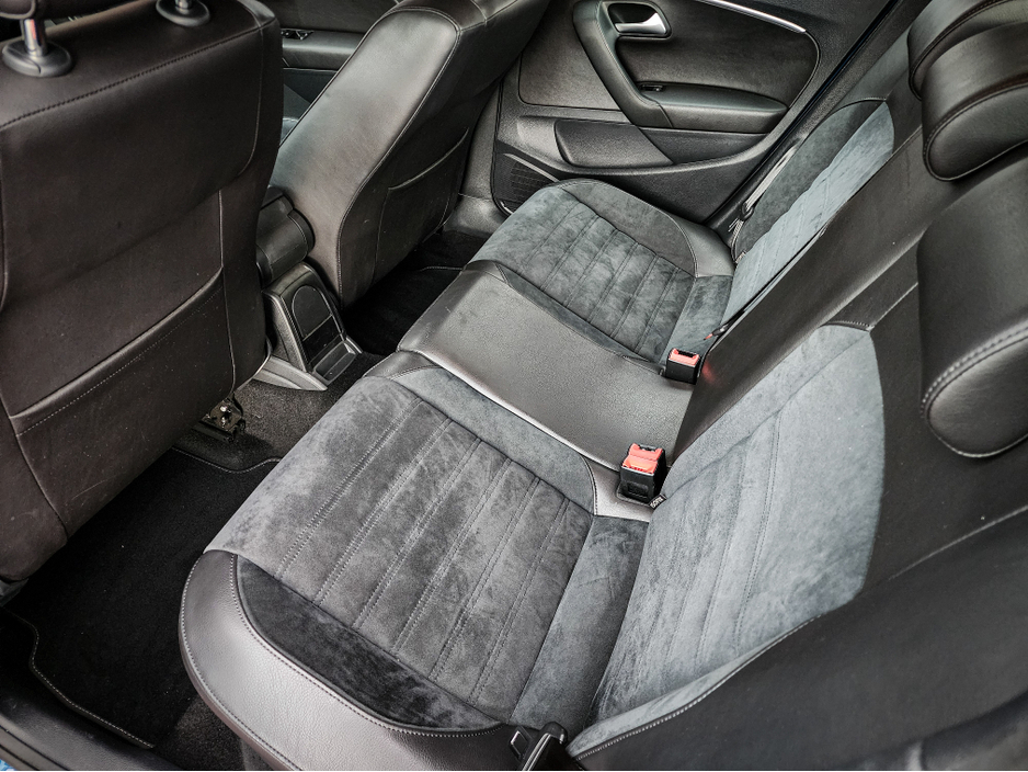 2016 Volkswagen Polo - image 33