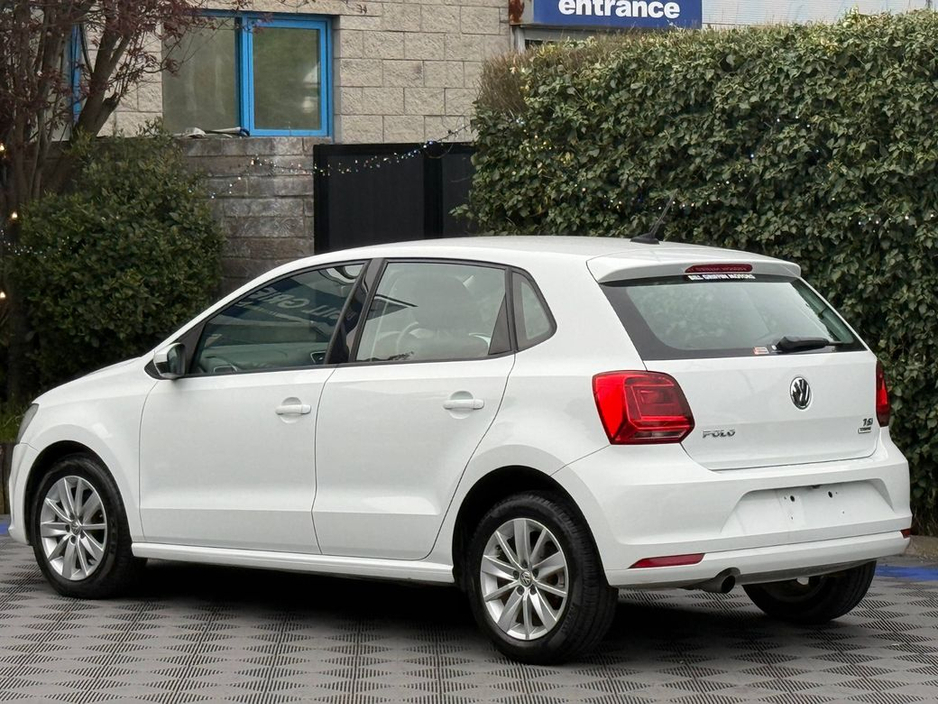 2015 Volkswagen Polo - image 5