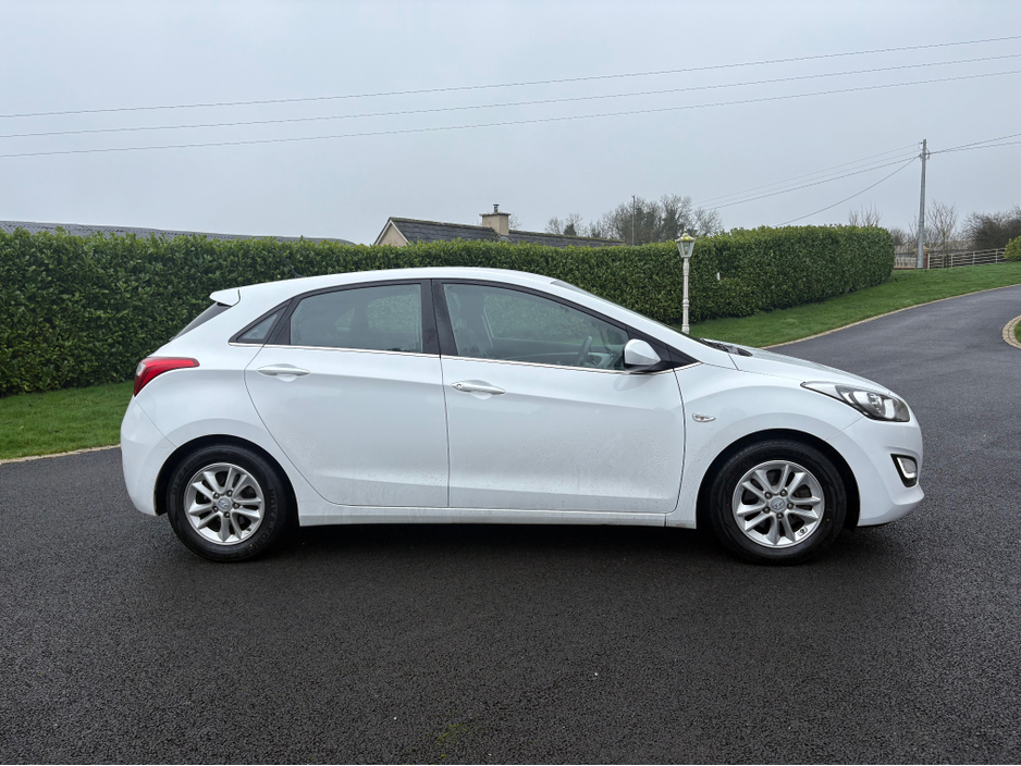 2016 Hyundai i30 SE 110PS 5DR €9,950