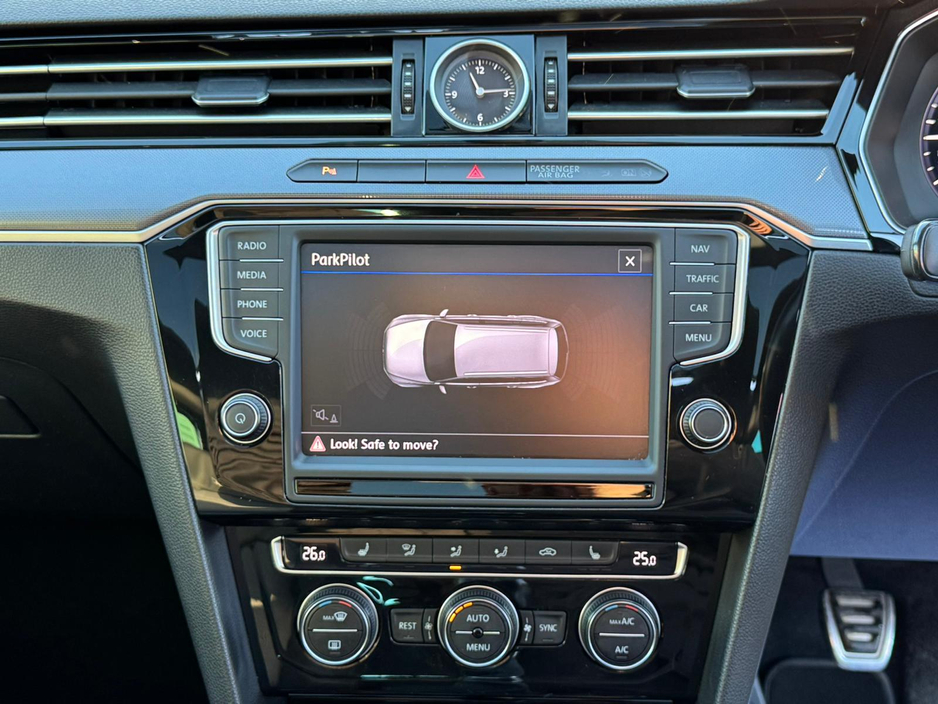 2017 Volkswagen Passat R-LINE TOP SPEC NCT 05/27 €14,499