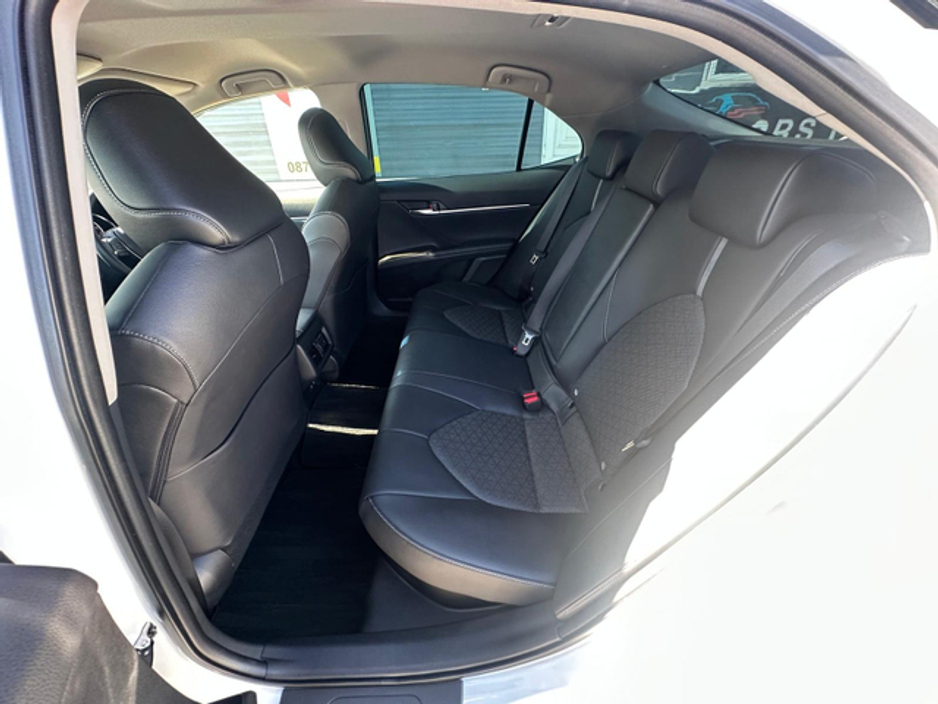 2022 Toyota Camry *New Shape* Leather Package 2.5 Hybrid Fresh Import (0032) €34,995