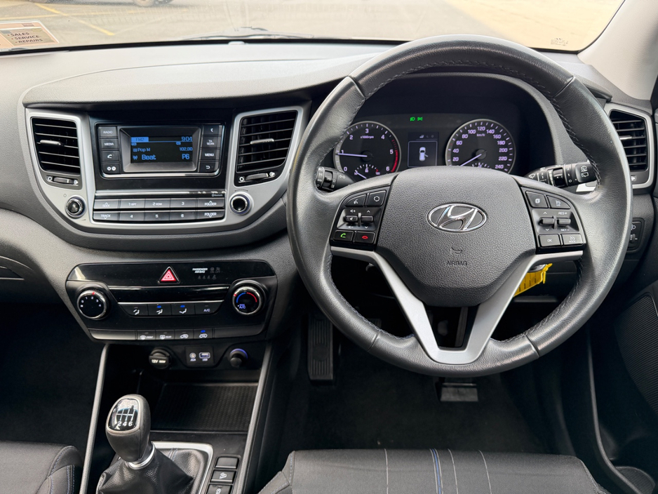 2017 Hyundai Tucson - image 11