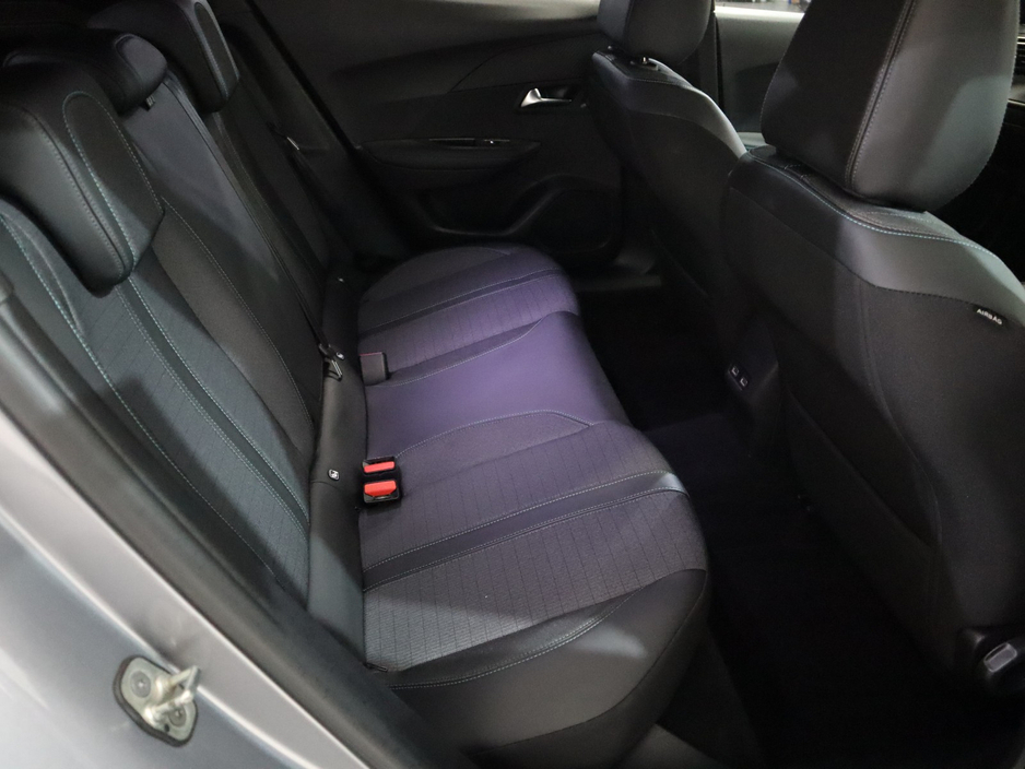 2023 Peugeot 2008 - image 24