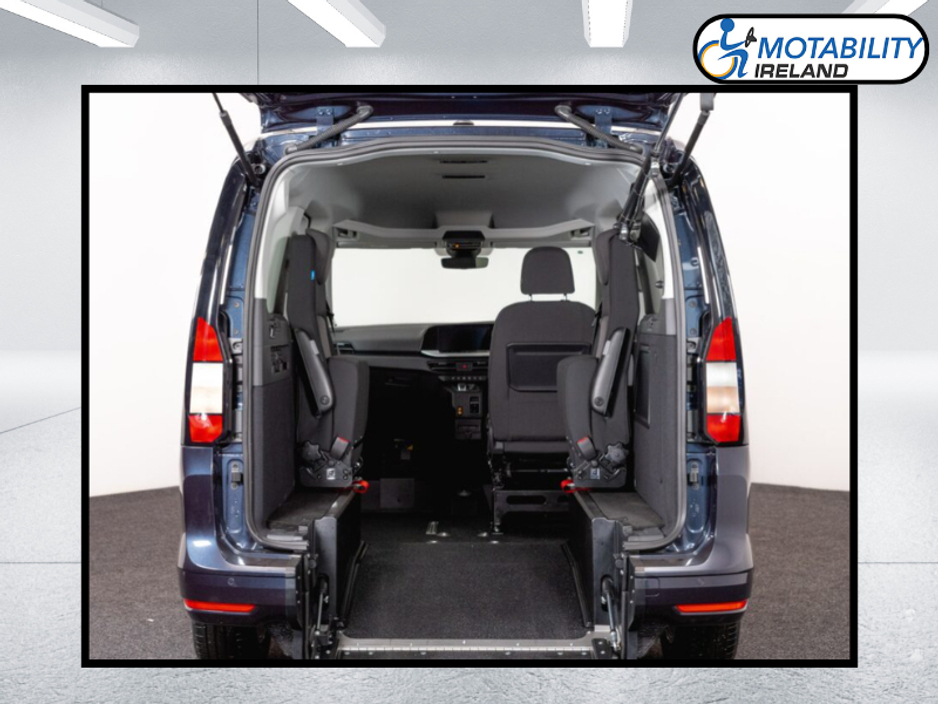 2026 Ford Tourneo Connect - image 7