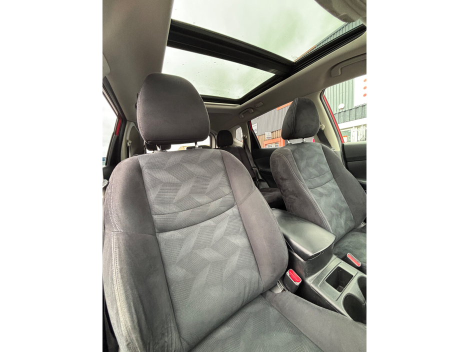 2015 Nissan X-Trail - image 21