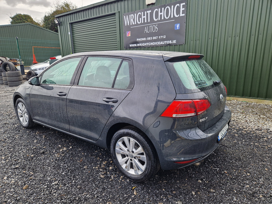 2013 Volkswagen Golf - image 8