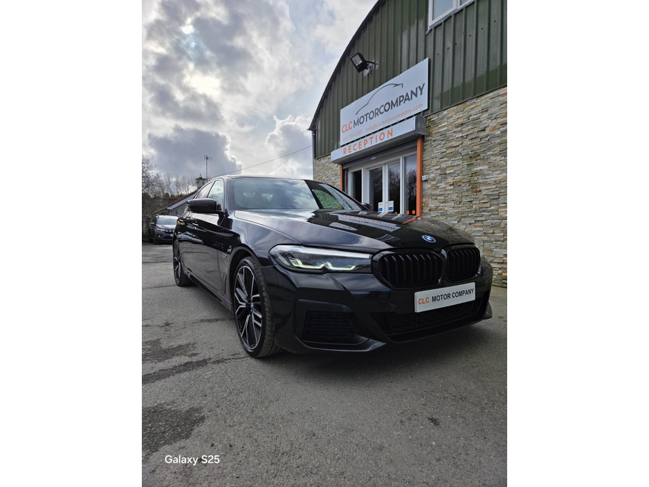 2021 BMW 5 Series - image 3