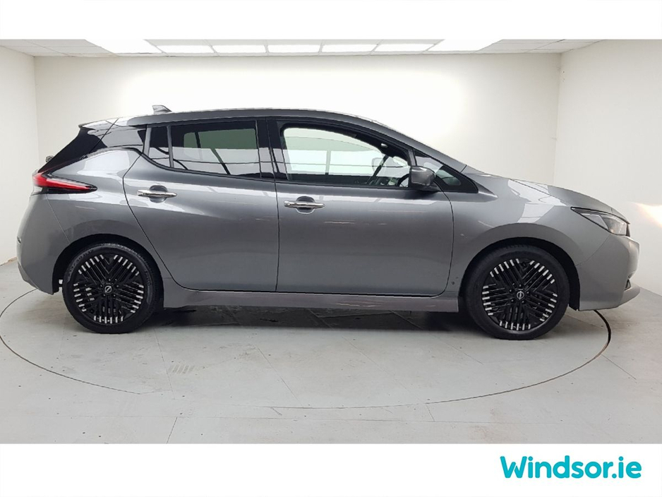 2024 Nissan Leaf - image 12