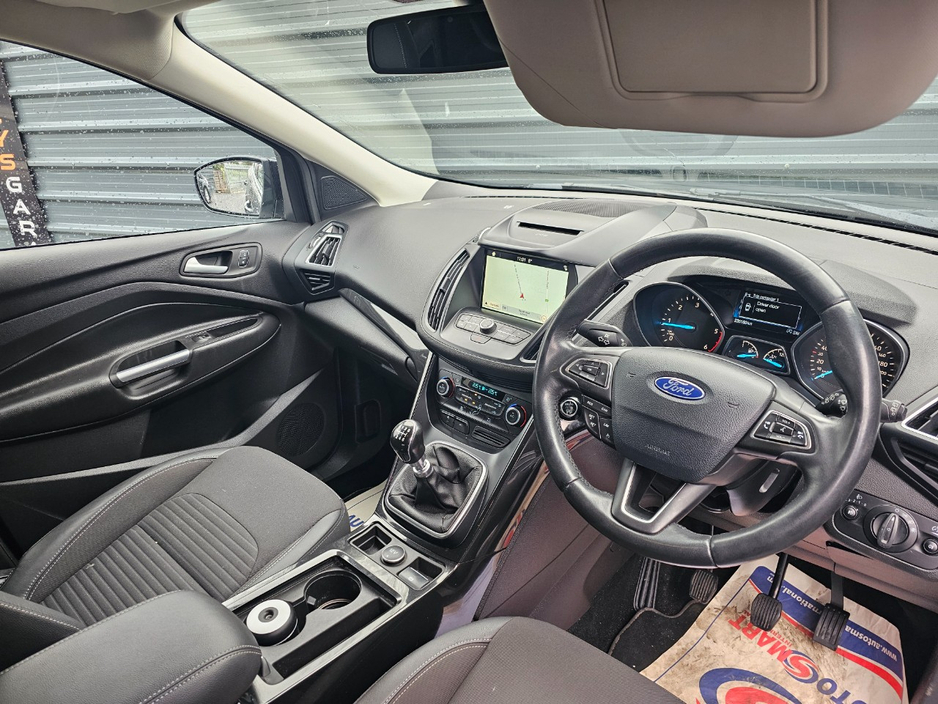 2019 Ford Kuga - image 13