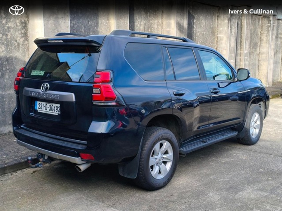 2023 Toyota Landcruiser - image 6