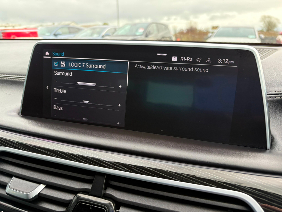 2020 BMW 7 Series - image 44