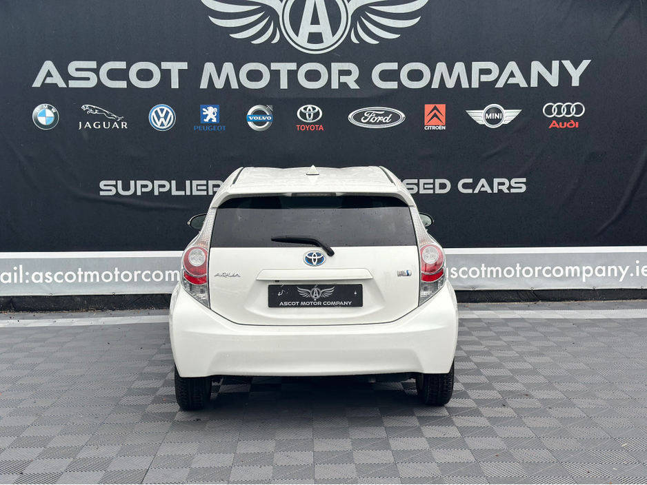 2014 Toyota Aqua Automatic €9,250