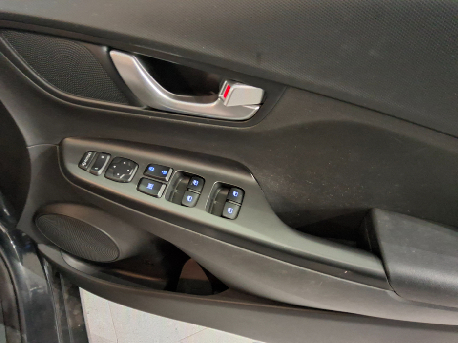 2022 Hyundai Kona EXECUTIVE 39kW -1 Owner - €16,950