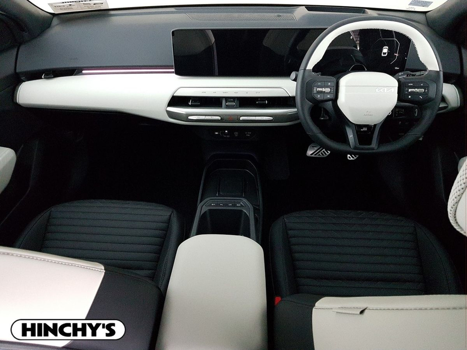 2026 Kia EV4 - image 2