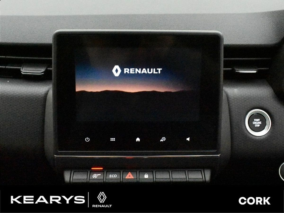 2021 Renault Clio - image 24